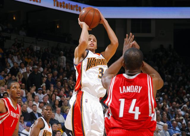 凭借他的坚 凭借他的坚