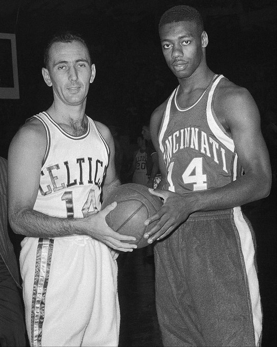 也展现了曼 也展现了曼